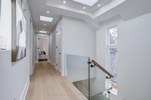 Photo 10 at 594 Broadway Avenue, Leaside, Toronto