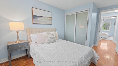 Photo 11 at 57 - 401 Sewells Road, Rouge E11, Toronto