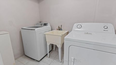 Photo 17 at 57 - 401 Sewells Road, Rouge E11, Toronto