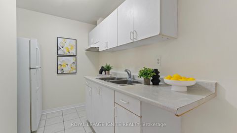 Photo 21 at 57 - 401 Sewells Road, Rouge E11, Toronto