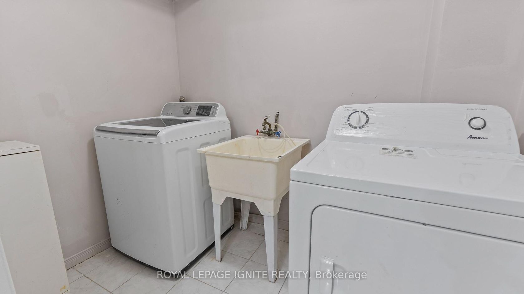 Photo 17 at 57 - 401 Sewells Road, Rouge E11, Toronto Photo 17 at 57 - 401 Sewells Road, Rouge E11, Toronto