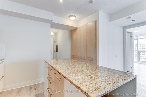 Photo 4 at 1705 - 21 Carlton Street, Yonge Corridor, Toronto Photo 4 at 1705 - 21 Carlton Street, Yonge Corridor, Toronto