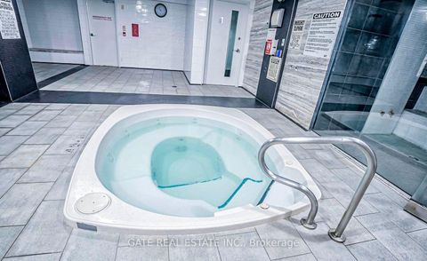 Photo 11 at 1705 - 21 Carlton Street, Yonge Corridor, Toronto Photo 11 at 1705 - 21 Carlton Street, Yonge Corridor, Toronto