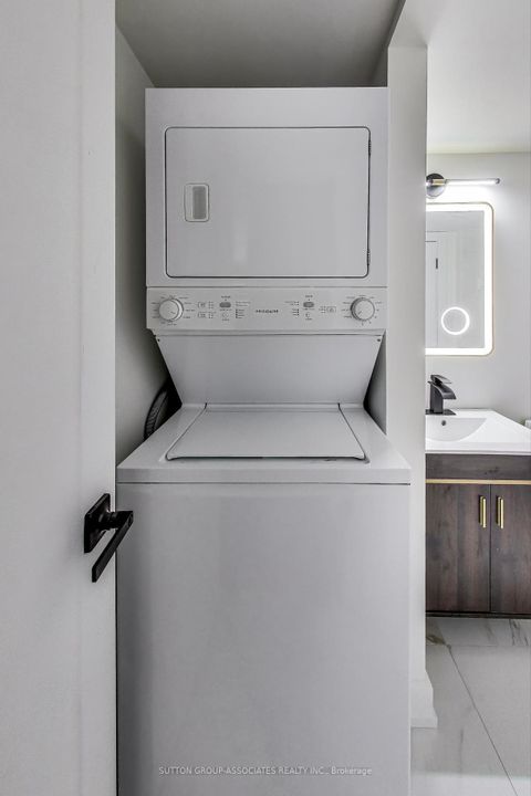 Photo 17 at 213 - 1029 King Street W, Niagara, Toronto