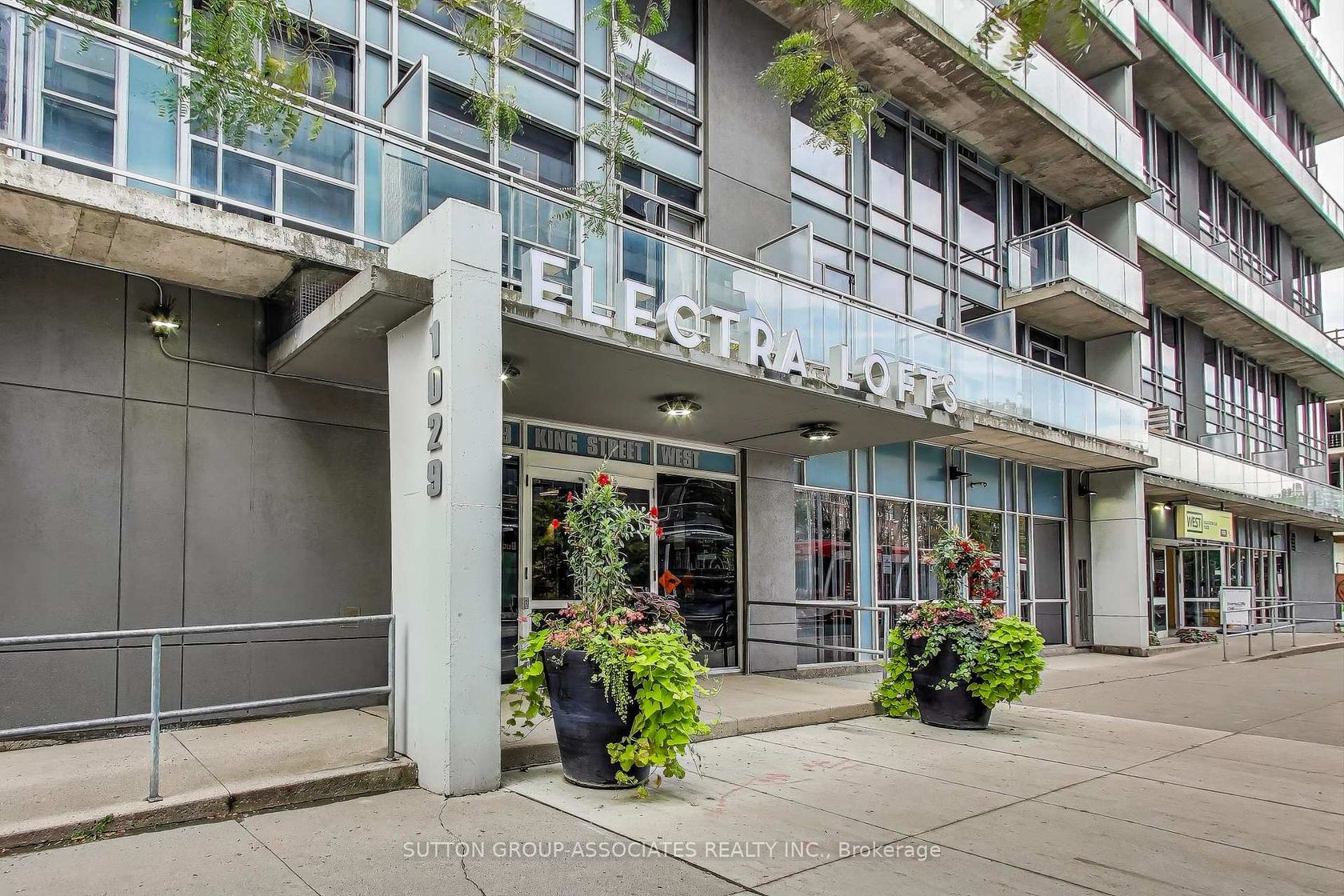 213 - 1029 King Street W, Niagara, Toronto 