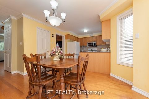 Photo 13 at 25 Dunnett Drive, Ardagh, Barrie