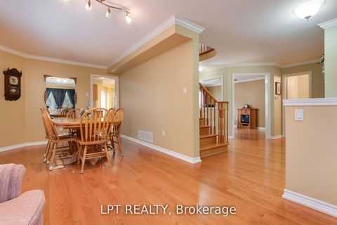 Photo 16 at 25 Dunnett Drive, Ardagh, Barrie