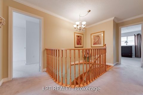 Photo 19 at 25 Dunnett Drive, Ardagh, Barrie