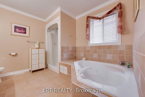 Photo 23 at 25 Dunnett Drive, Ardagh, Barrie