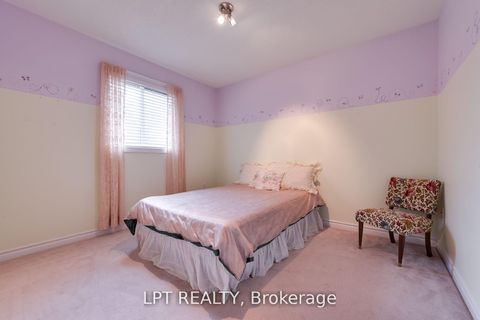 Photo 26 at 25 Dunnett Drive, Ardagh, Barrie