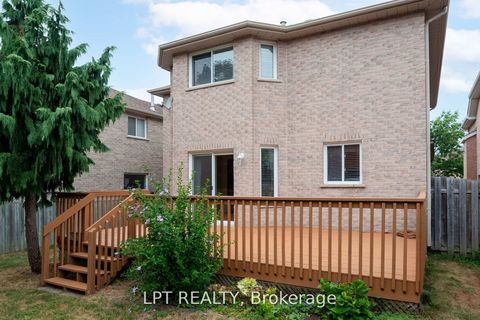 Photo 32 at 25 Dunnett Drive, Ardagh, Barrie