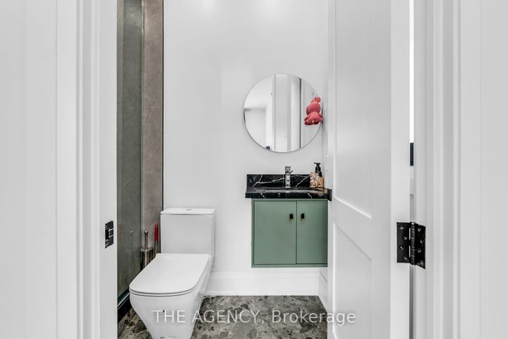 Photo 34 at 9 Earl Street, Streetsville, Mississauga