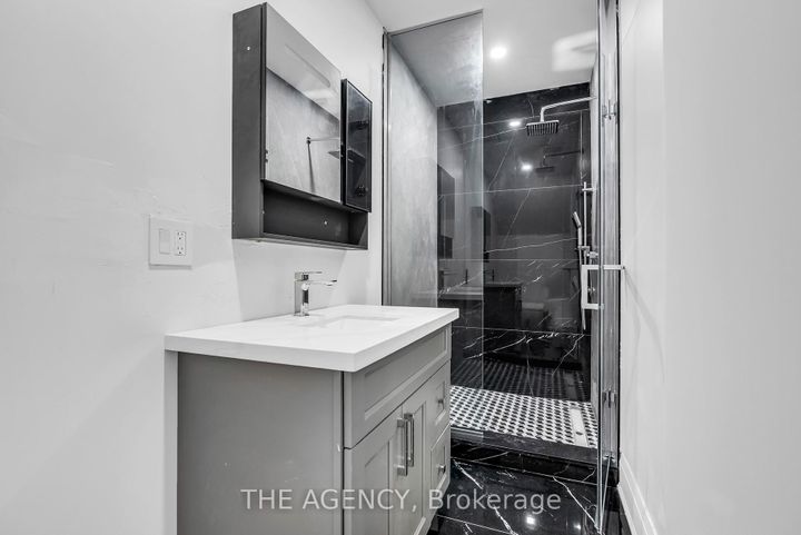 Photo 45 at 9 Earl Street, Streetsville, Mississauga