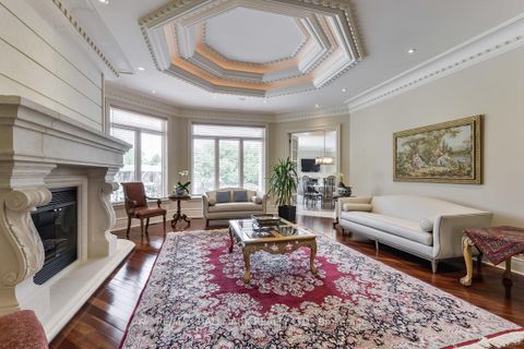 Photo 9 at 776 Woodland Acres Crescent, Rural Vaughan, Vaughan