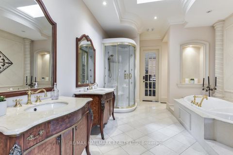 Photo 25 at 776 Woodland Acres Crescent, Rural Vaughan, Vaughan