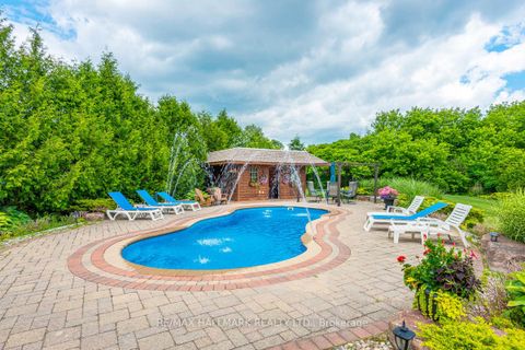 Photo 38 at 776 Woodland Acres Crescent, Rural Vaughan, Vaughan