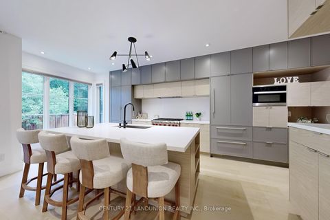 Photo 11 at 46 Elmsthorpe Avenue, Forest Hill South, Toronto