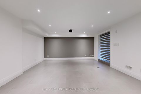 Photo 37 at 46 Elmsthorpe Avenue, Forest Hill South, Toronto