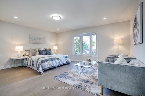 Photo 9 at 18 Kilbarry Court, South Richvale, Richmond Hill