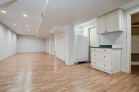 Photo 20 at 18 Kilbarry Court, South Richvale, Richmond Hill