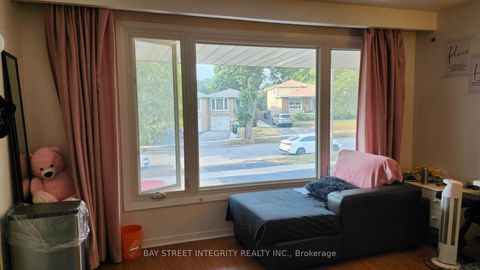 Photo 4 at 9 Mentor Boulevard, Hillcrest Village, Toronto