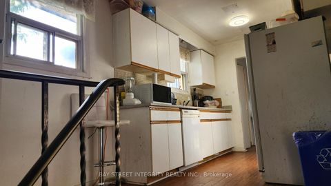 Photo 8 at 9 Mentor Boulevard, Hillcrest Village, Toronto
