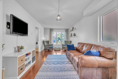 Photo 10 at 195 Billings Crescent, London, Newmarket