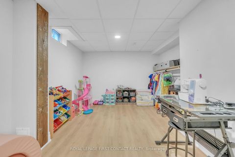 Photo 30 at 195 Billings Crescent, London, Newmarket