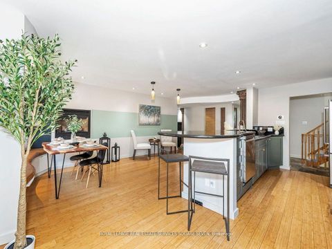 Photo 3 at 234 Sewell Drive, CP College Park, Oakville