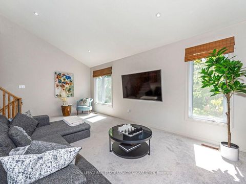 Photo 12 at 234 Sewell Drive, CP College Park, Oakville