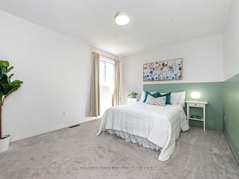 Photo 18 at 234 Sewell Drive, CP College Park, Oakville