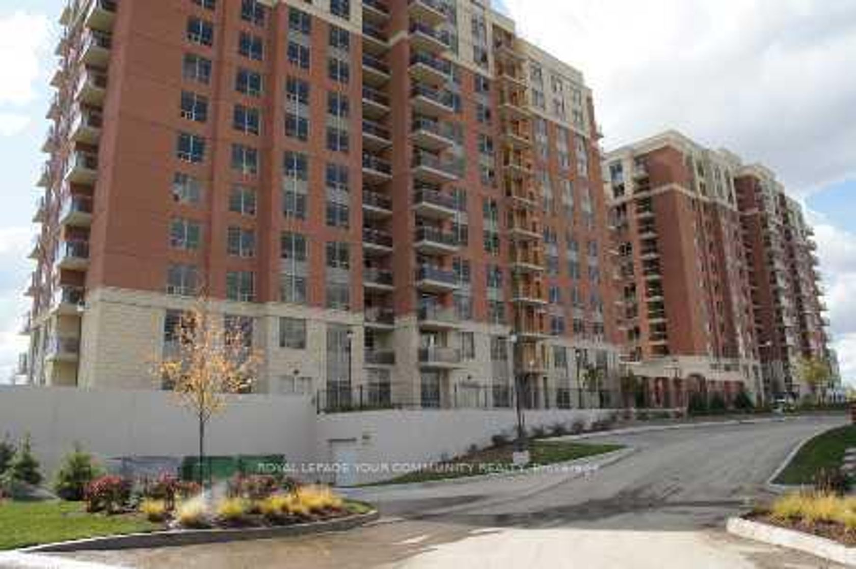 503 - 73 King William Crescent, Langstaff, Richmond Hill 