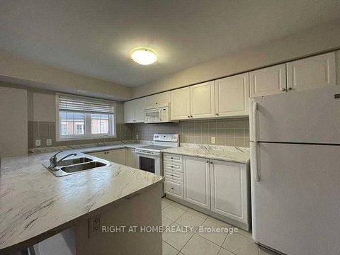 Photo 7 at 120 - 2441 Greenwich Drive, WM Westmount, Oakville