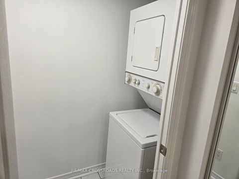 Photo 10 at 1512 - 509 Beecroft Road, Willowdale West, Toronto