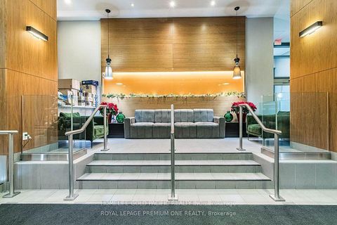 Photo 15 at 719 - 295 Adelaide Street W, Waterfront Communities C1, Toronto