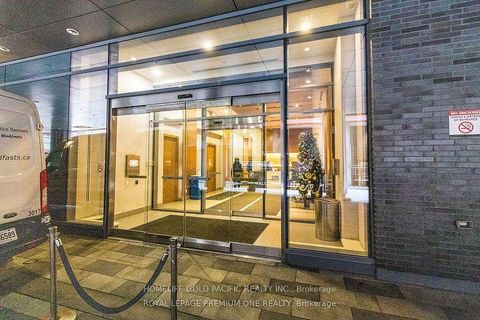 Photo 16 at 719 - 295 Adelaide Street W, Waterfront Communities C1, Toronto