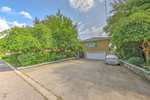 Photo 4 at 89 Portage Avenue, Pelmo Park W4, Toronto