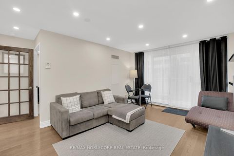 Photo 13 at 500 - 33 Sheppard Avenue E, Willowdale East, Toronto