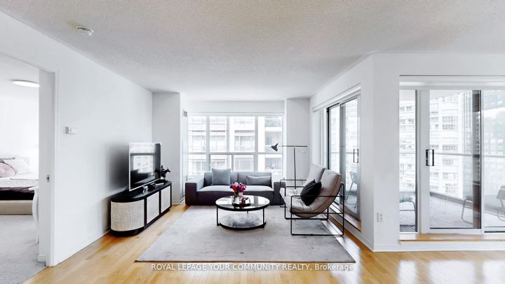 Photo 6 at 1609 - 909 Bay Street, Bay Street Corridor, Toronto