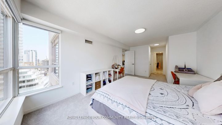 Photo 25 at 1609 - 909 Bay Street, Bay Street Corridor, Toronto