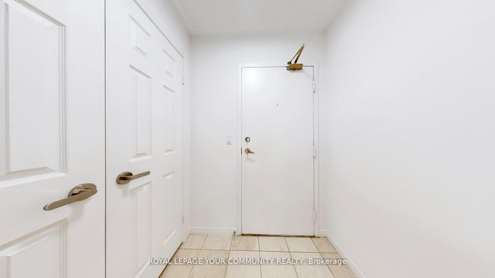 Photo 35 at 1609 - 909 Bay Street, Bay Street Corridor, Toronto