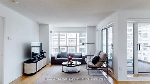 Photo 8 at 1609 - 909 Bay Street, Bay Street Corridor, Toronto