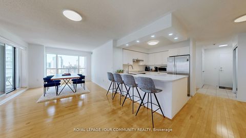 Photo 16 at 1609 - 909 Bay Street, Bay Street Corridor, Toronto