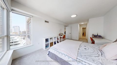 Photo 25 at 1609 - 909 Bay Street, Bay Street Corridor, Toronto