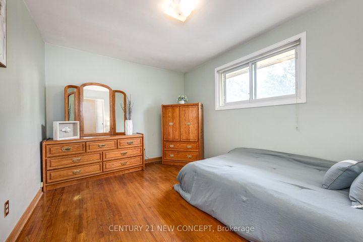 Photo 18 at 3028 Eva Drive, Roseland, Burlington