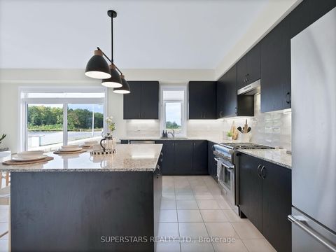 Photo 11 at 142 Terry Fox Drive, Rural Barrie Southeast, Barrie