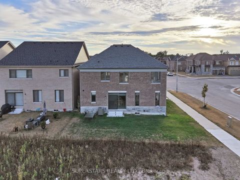 Photo 32 at 142 Terry Fox Drive, Rural Barrie Southeast, Barrie