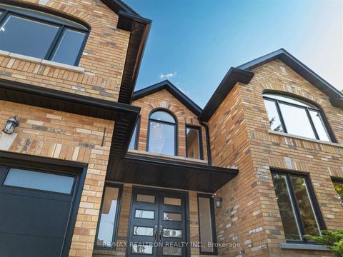 Photo 2 at 622 Lyman Boulevard, Wyndham, Newmarket