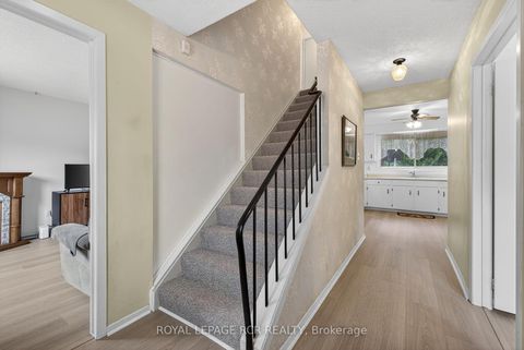Photo 3 at 856 Magnolia Avenue, Leslie Valley, Newmarket
