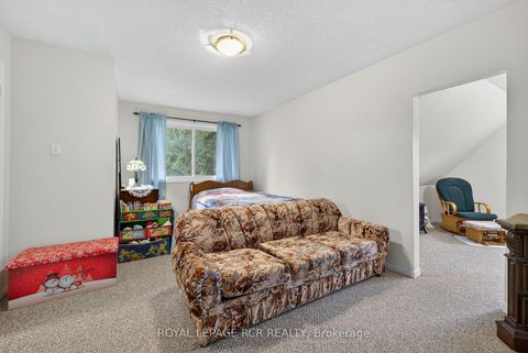 Photo 25 at 856 Magnolia Avenue, Leslie Valley, Newmarket